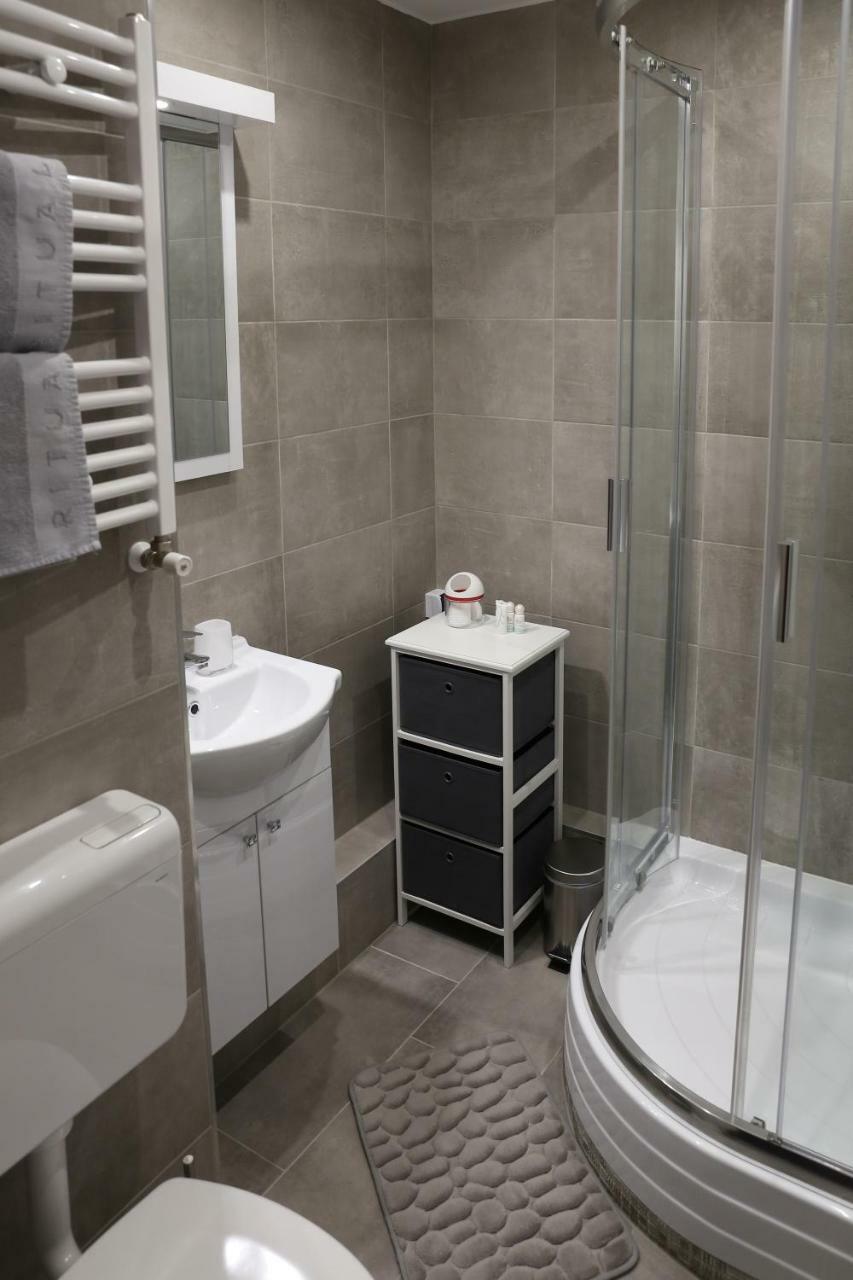 Aliz Apartman Miskolc Luaran gambar